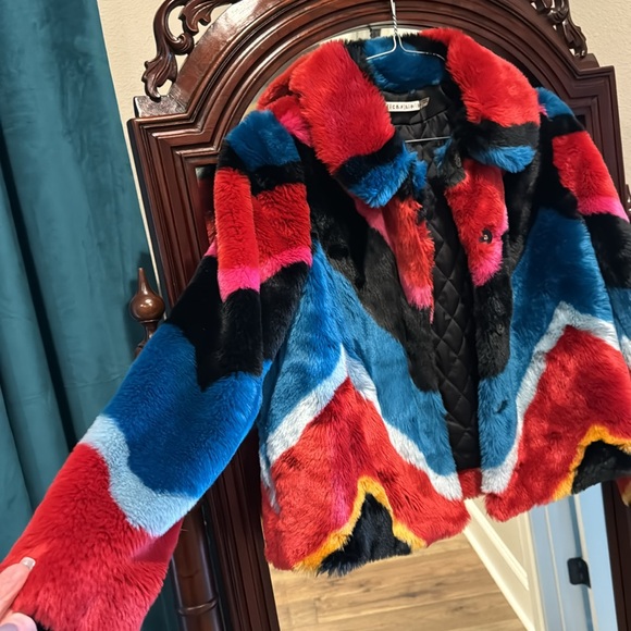 ALICE +OLIVIA FUR JACKET SIZE XS - Picture 4 of 11